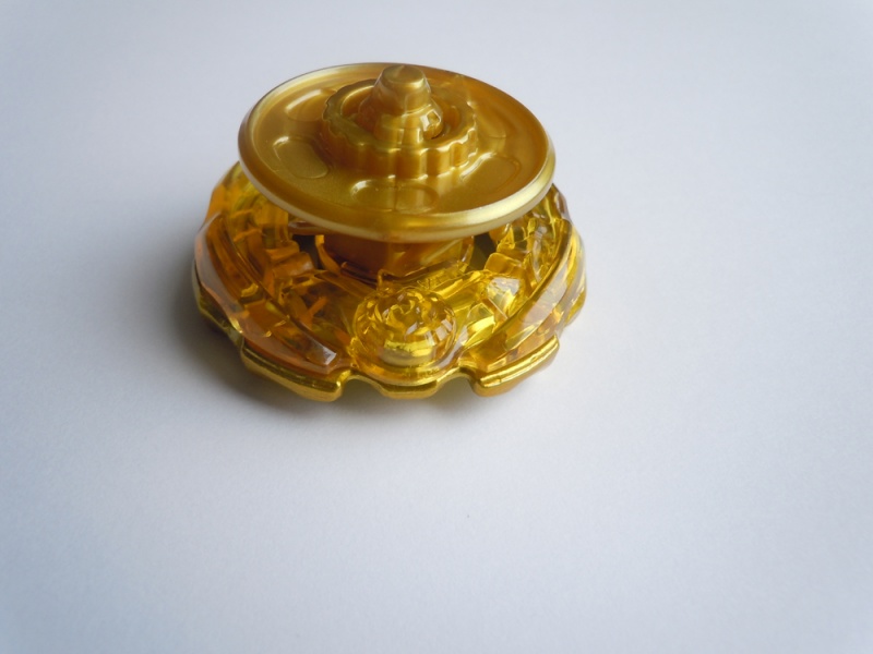 File:SamuraiIfraidGold Side.jpg