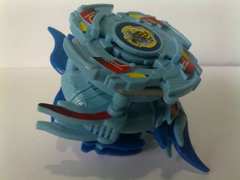 File:Griffolyon hiddenspiritbeybladeform 2over3view.jpg